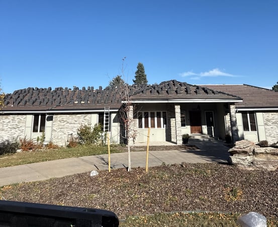 Tile_Roof_photo_Roof_loading_geotagged